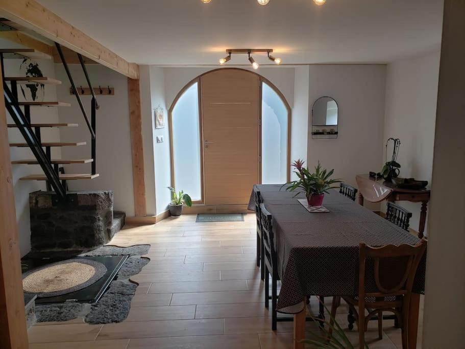 Villa L'Atelier De Jean à Velzic Extérieur photo